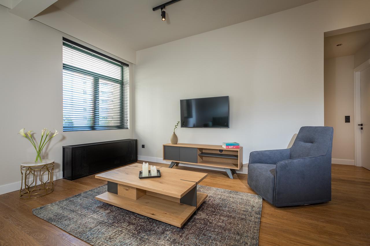 Klepsydra Urban Suites Атина Екстериор снимка