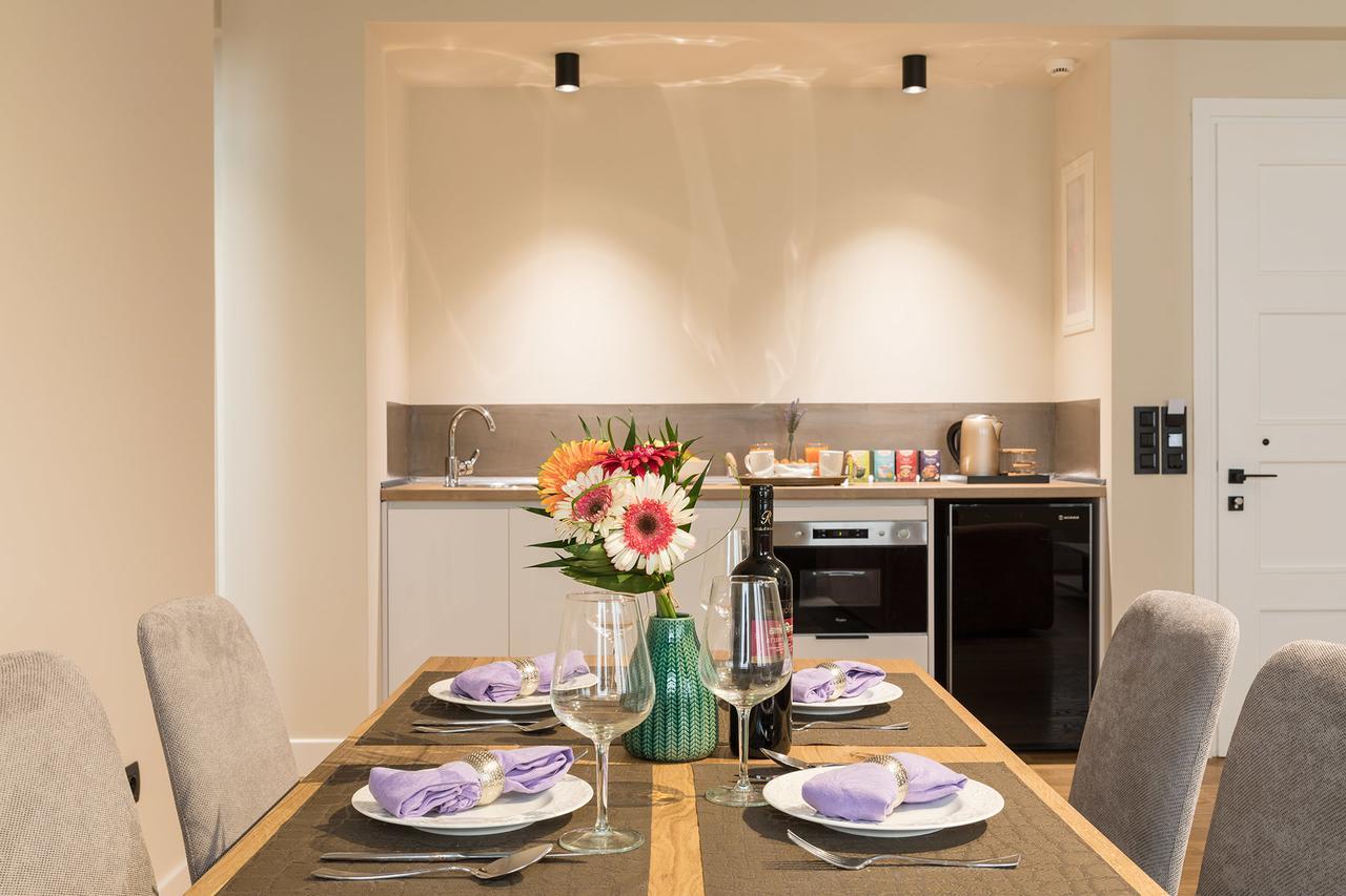 Klepsydra Urban Suites Атина Екстериор снимка