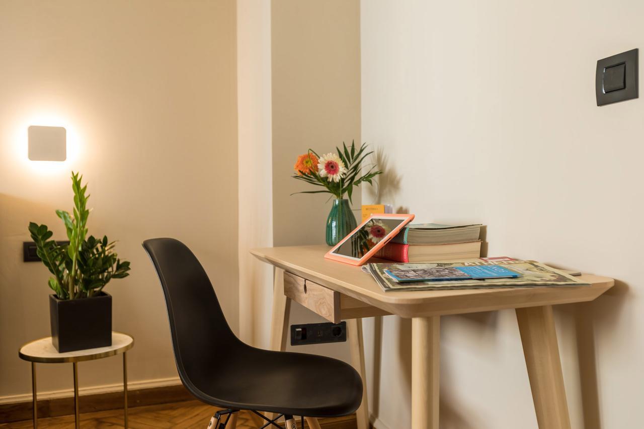 Klepsydra Urban Suites Атина Екстериор снимка